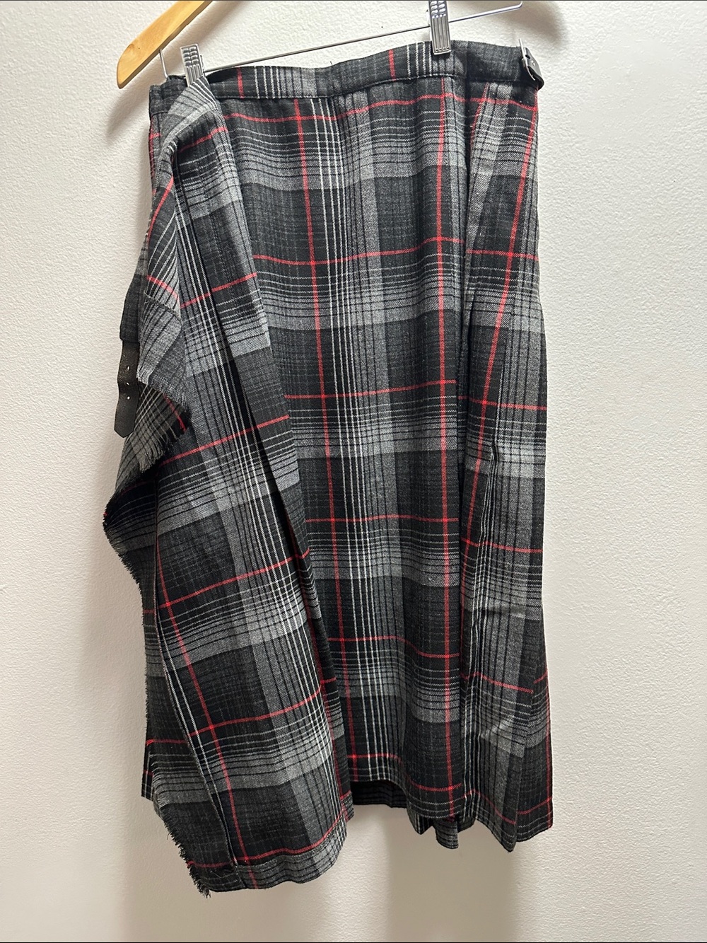 Vintage D'Allaird's Plaid Tartan Wrap Midi Skirt Buckle Pleated Fringe Size 14 - Picture 5 of 9